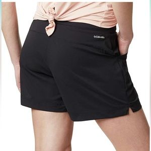 Columbia Active Fit Shorts NWT